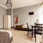 Central Albergue *
